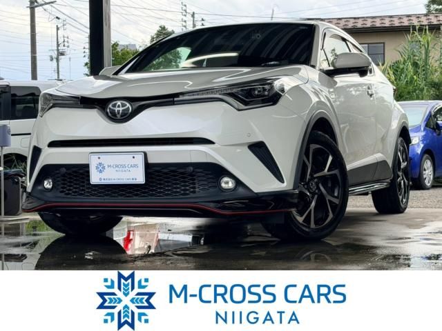 TOYOTA / C-HR 4WD