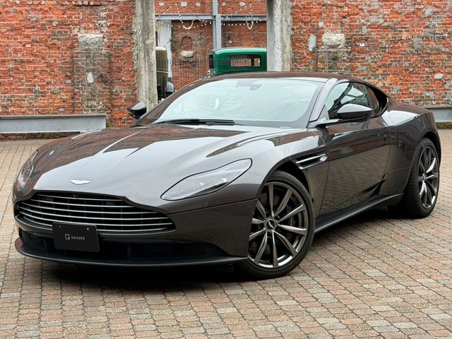 ASTON MARTIN / ASTON MARTIN