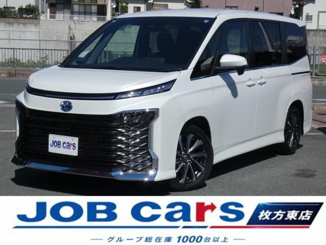 TOYOTA / VOXY HYBRID 4WD