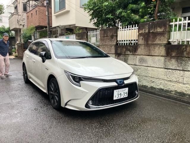 TOYOTA / COROLLA TOURING HYBRID