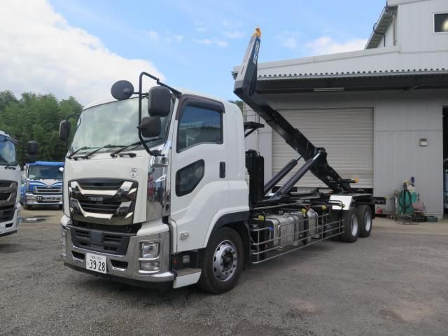ISUZU / GIGA
