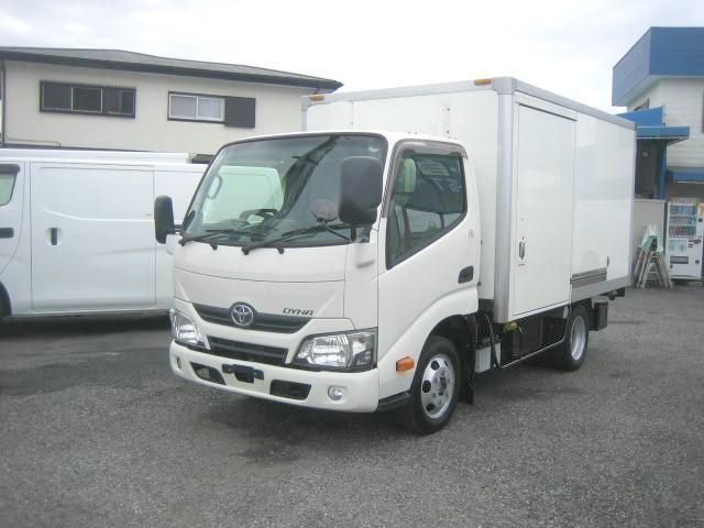 TOYOTA / DYNA