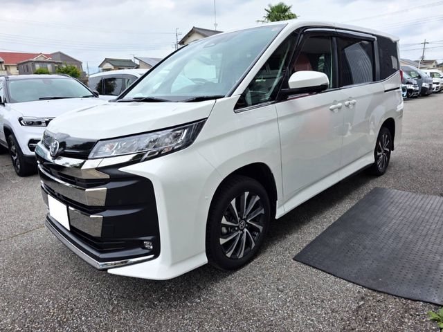 TOYOTA / NOAH 4WD