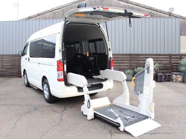 TOYOTA / HIACE van 2WD