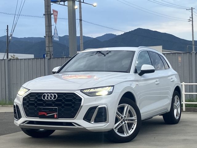 AUDI / AUDI Q5