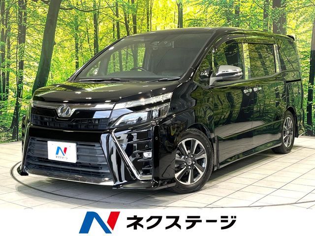 TOYOTA / VOXY