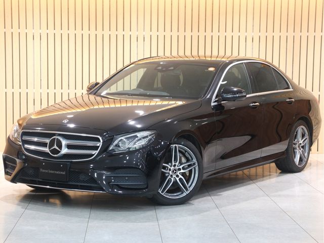 MERCEDES BENZ / MERCEDES BENZ E class sedan