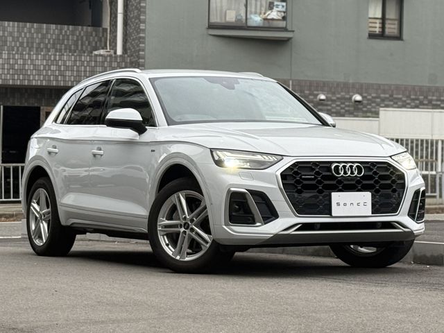 AUDI / AUDI Q5