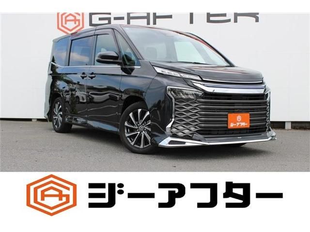 TOYOTA / VOXY HYBRID