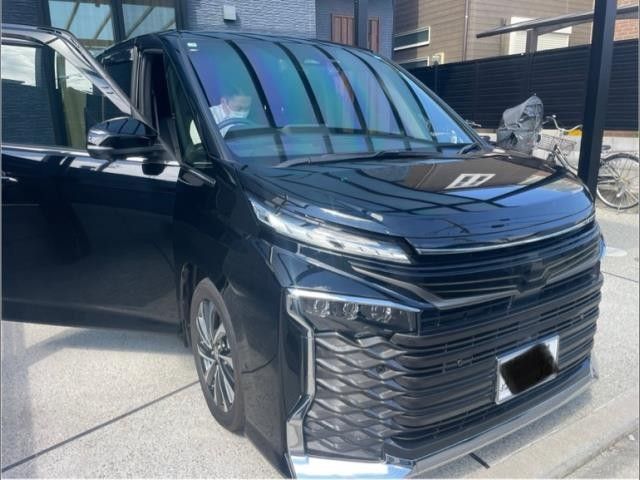 TOYOTA / VOXY