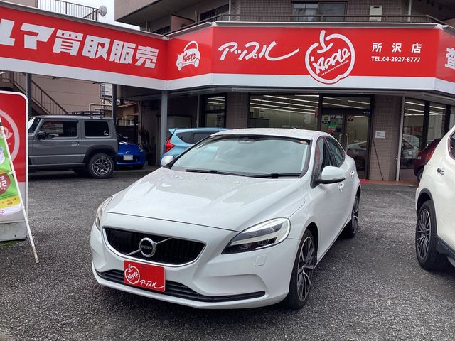 VOLVO / VOLVO V40