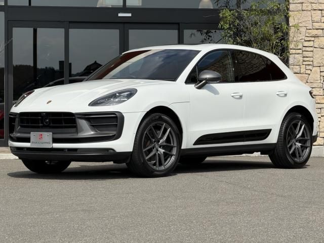 PORSCHE / PORSCHE Macan