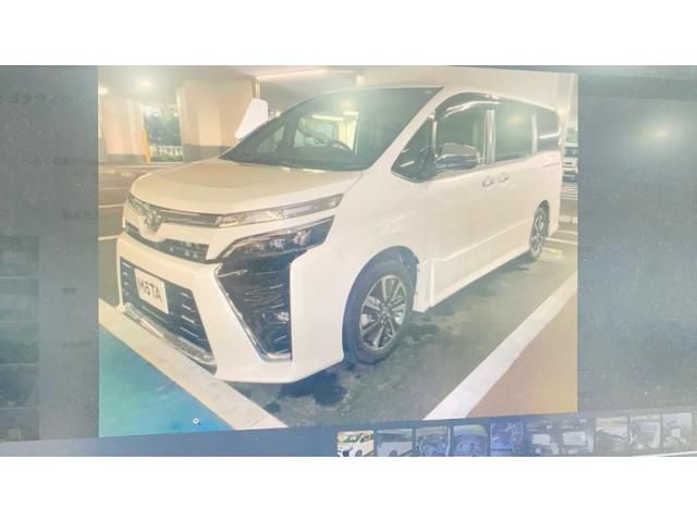 TOYOTA / VOXY