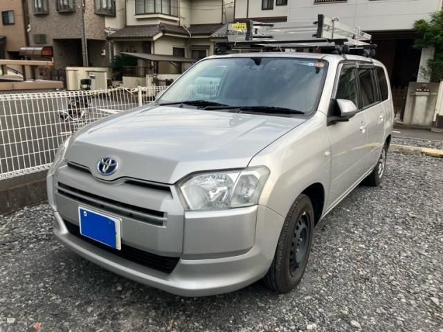 TOYOTA / PROBOX van HYBRID