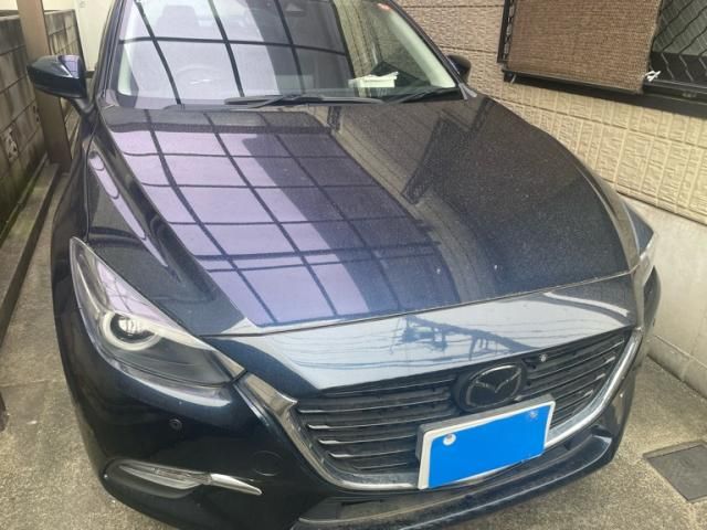 MAZDA / AXELA sedan