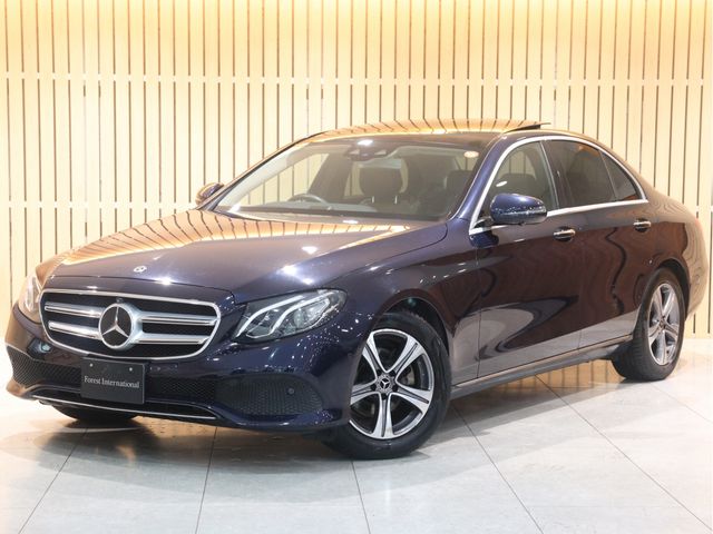 MERCEDES BENZ / MERCEDES BENZ E class sedan