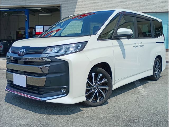 TOYOTA / NOAH