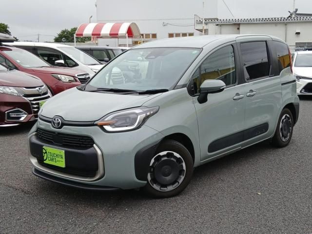 TOYOTA / SIENTA HYBRID
