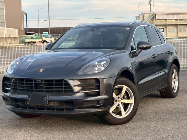 PORSCHE / PORSCHE Macan