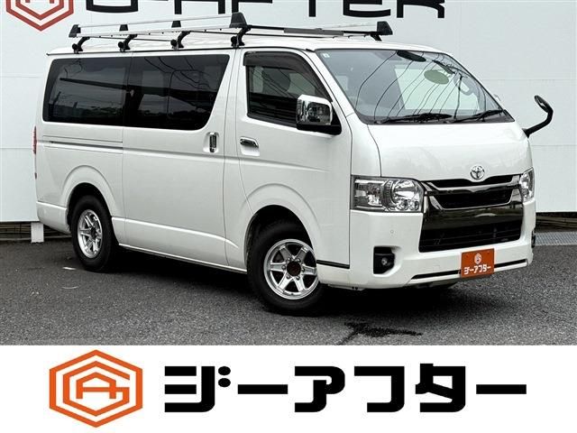 TOYOTA / ハイエース