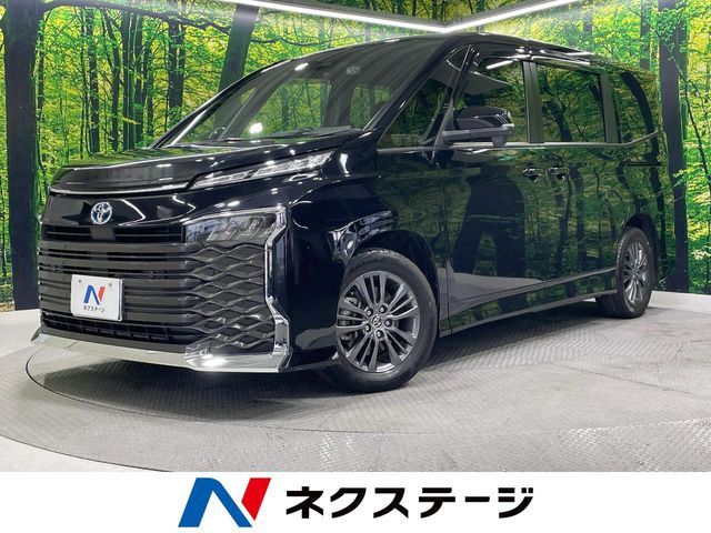 TOYOTA / VOXY HYBRID
