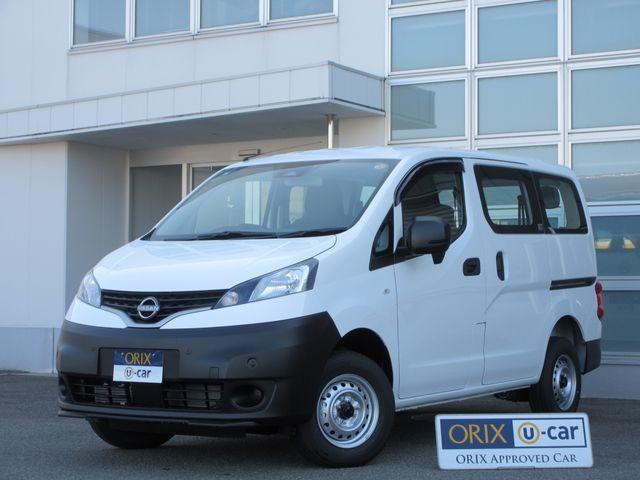 NISSAN / NV200 VANETTE van 4WD