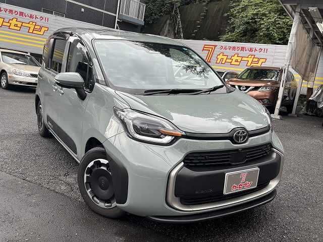 TOYOTA / SIENTA HYBRID