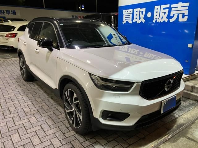 VOLVO / VOLVO XC40