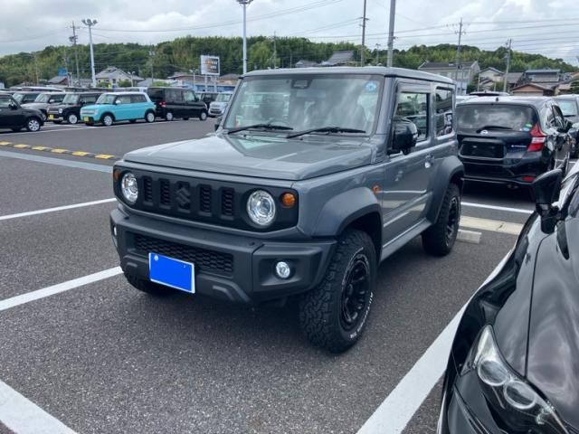 SUZUKI / JIMNY SIERRA