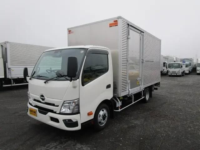 Japanese used car Ref# 1709570 HINO / DUTRO