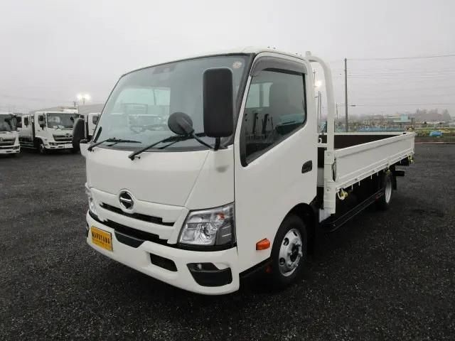 Japanese used car Ref# 1709577 HINO / DUTRO