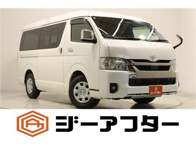 TOYOTA / ハイエース