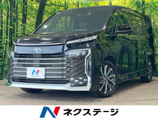 TOYOTA / VOXY HYBRID