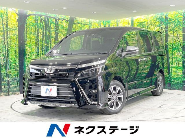 TOYOTA / VOXY