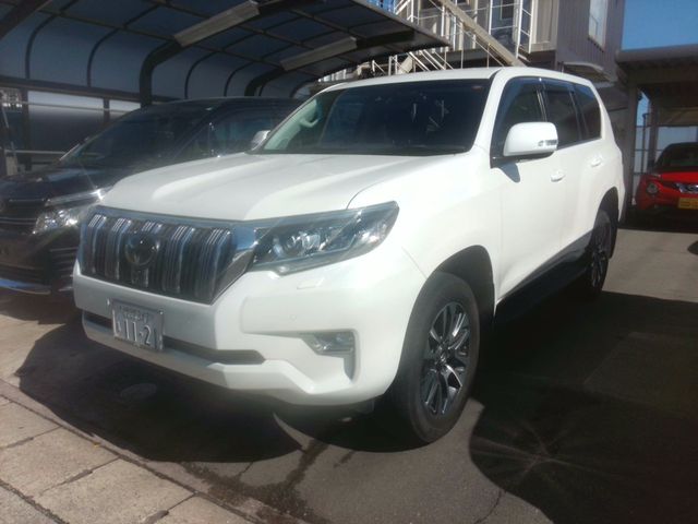 Japanese used car Ref# 1710339 TOYOTA / LANDCRUISER PRADO