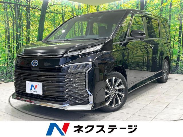 TOYOTA / VOXY HYBRID