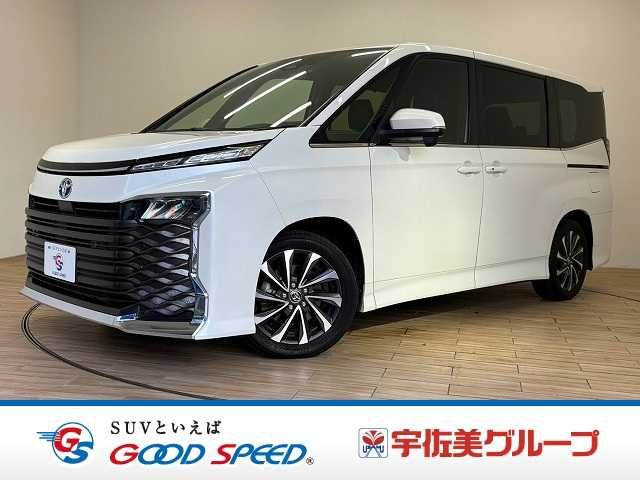 TOYOTA / VOXY HYBRID