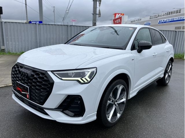 AUDI / AUDI Q3 SPORTBACK