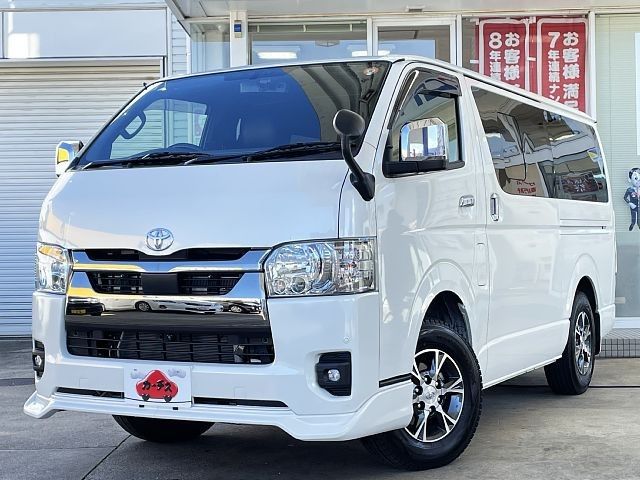 TOYOTA / HIACE van 4WD
