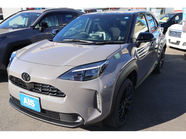 TOYOTA / YARIS CROSS HYBRID