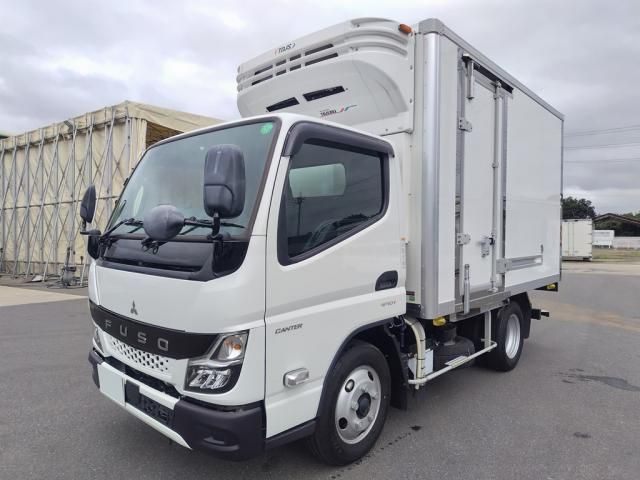 Japanese used car Ref# 1710774 MITSUBISHI / CANTER