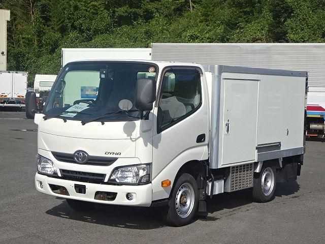 TOYOTA / DYNA