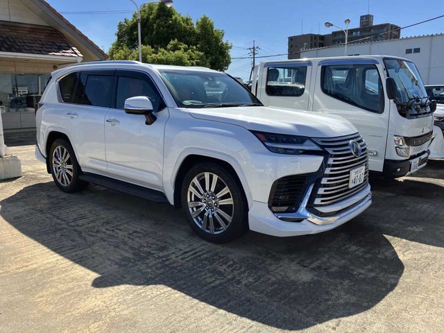 Japanese used car Ref# 1711108 TOYOTA / LEXUS LX600