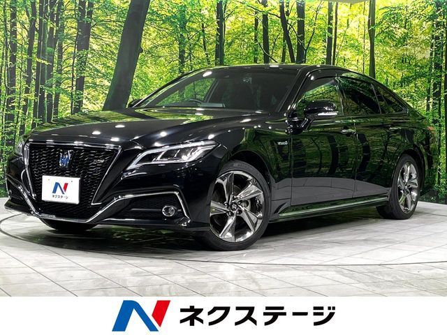 TOYOTA / CROWN sedan hybrid 4WD