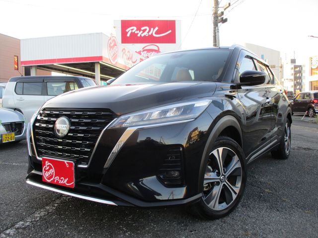 NISSAN / KICKS