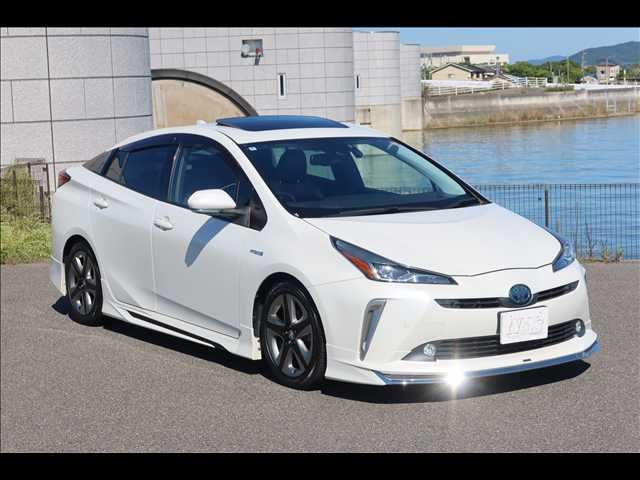 TOYOTA / PRIUS 4WD
