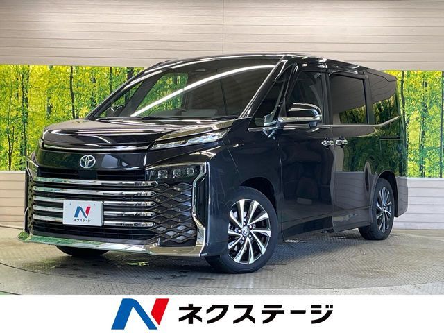 TOYOTA / VOXY HYBRID