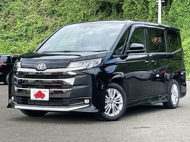TOYOTA / NOAH