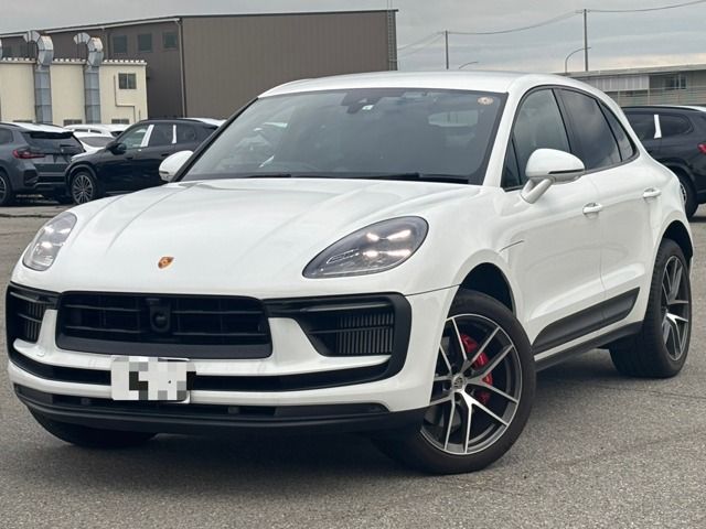 PORSCHE / PORSCHE Macan