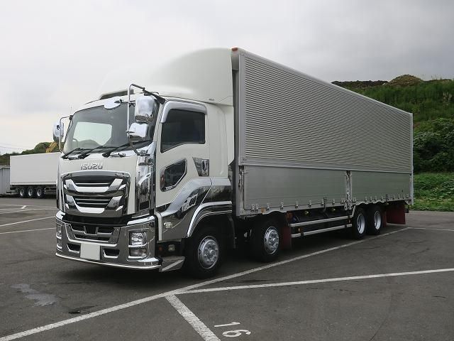 ISUZU / GIGA